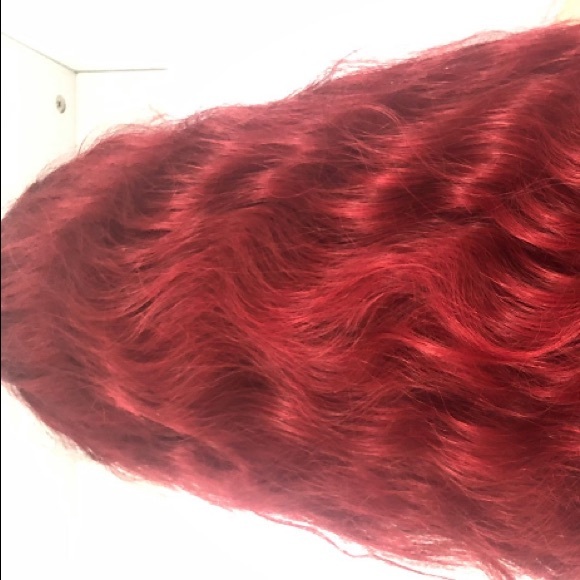 Customized Celie Red Wig - Picture 2 of 3